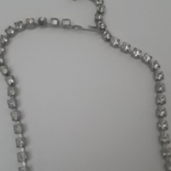 Vintage Unmarked Rhinestone Necklace 15" - Picture 3 of 4